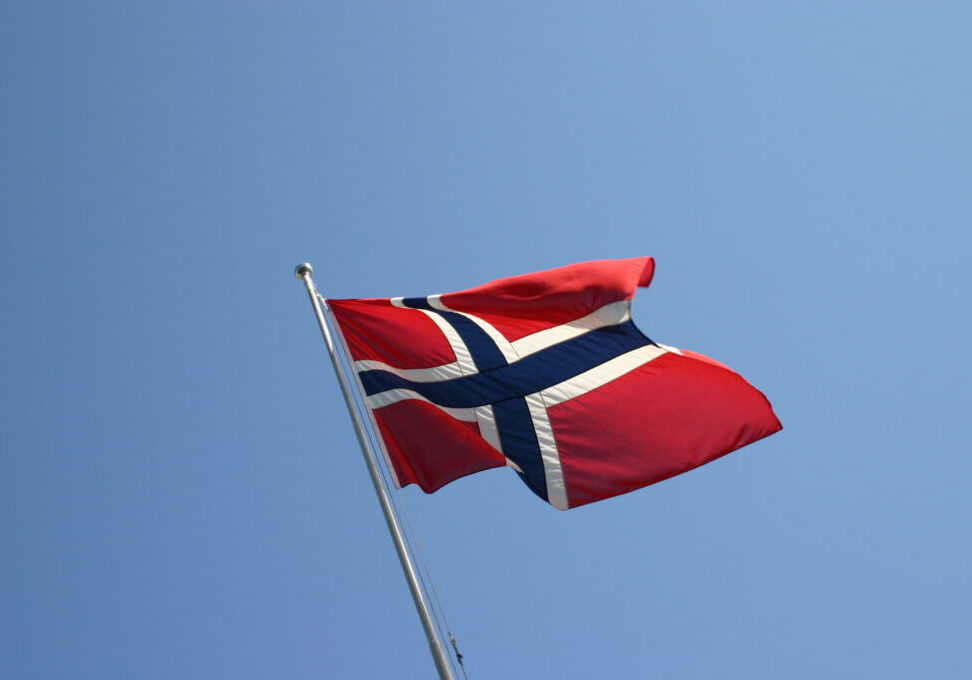 the-norwegian-flag-1445265